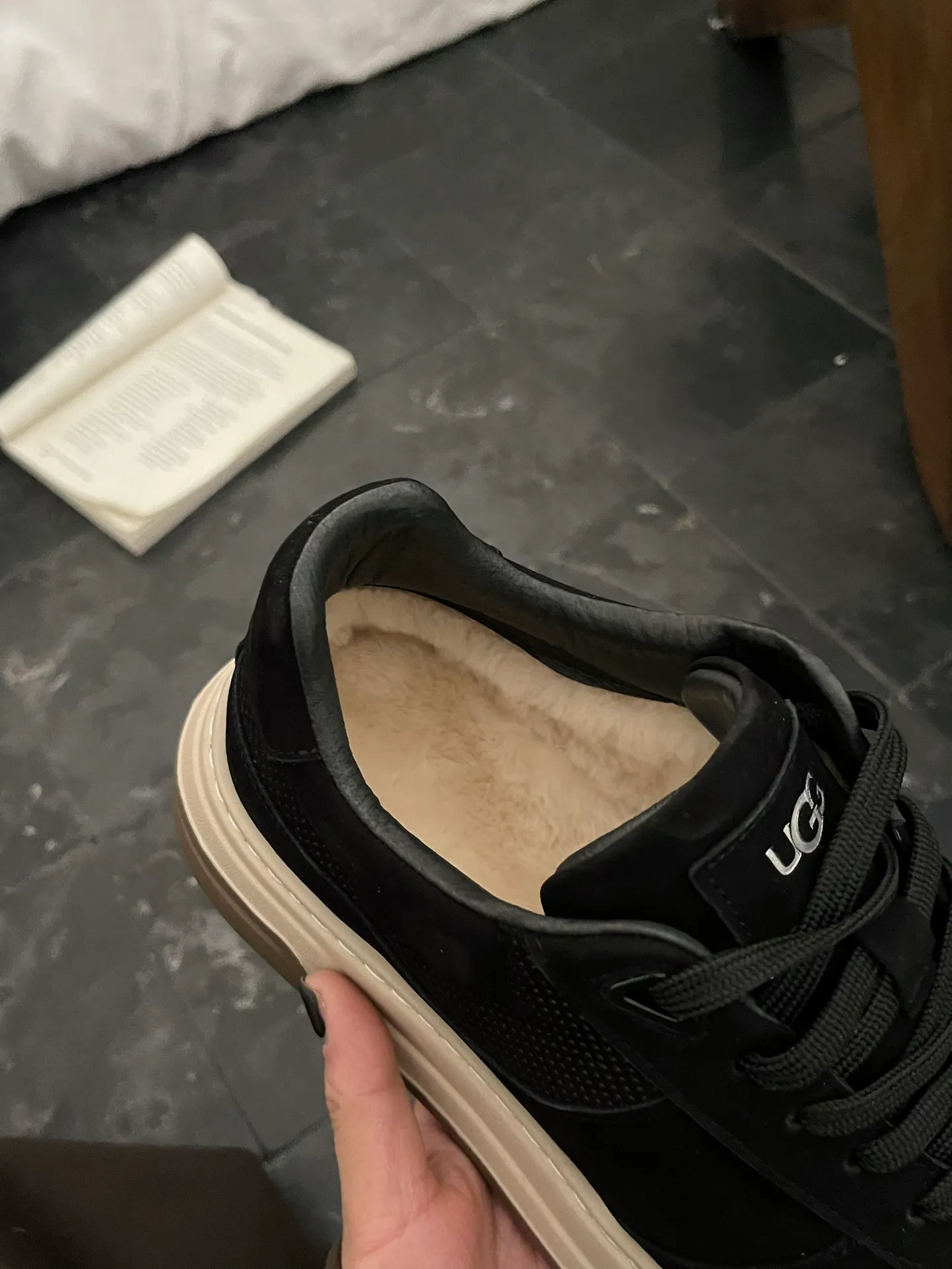 Men's men's shoes 💰600 𝐔𝐆𝐆 | Work sneakers Duicun, selected first-layer cow nubuck, simple, retro style, super good-looking, exclusive private model outsole, comfortable and good anti-slip effect, real wool lining, must be arranged for autumn and winter matching!   Size：39-46